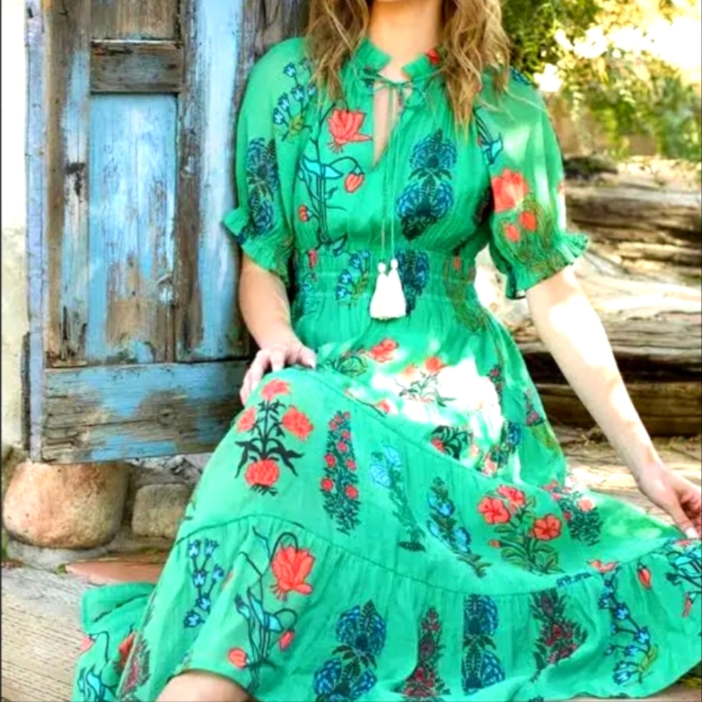 THML Kelly Green Puff Sleeve Dree